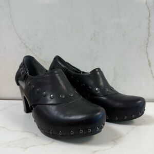 Dansko Ryder Black Leather Studded Heeled Clogs Size 41